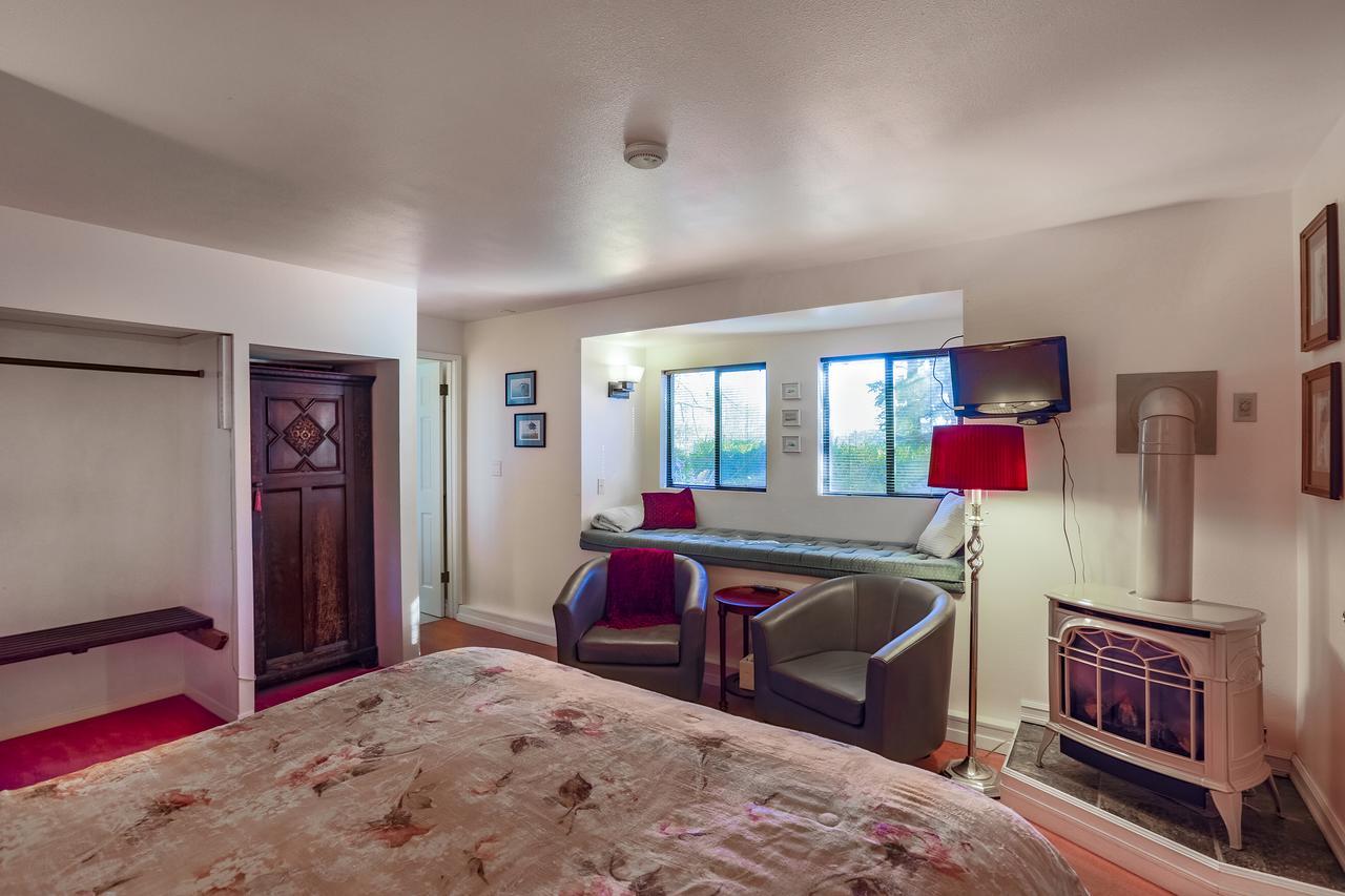 Hillside House Bed And Breakfast Friday Harbor Esterno foto