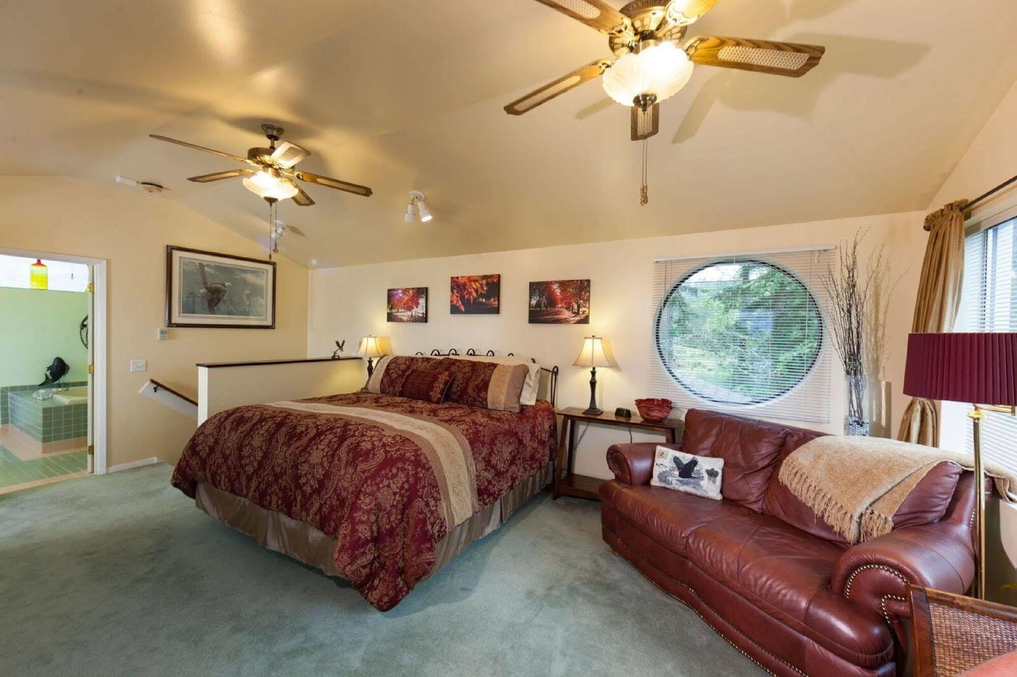 Hillside House Bed And Breakfast Friday Harbor Esterno foto