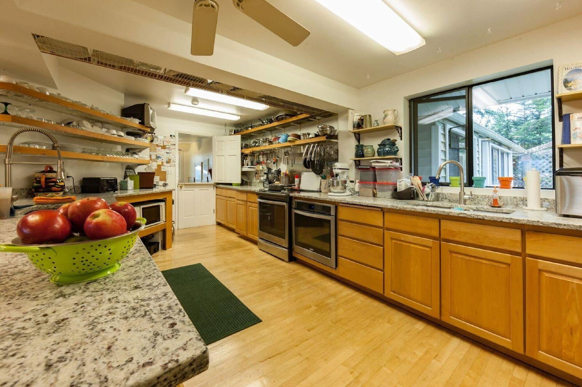 Hillside House Bed And Breakfast Friday Harbor Esterno foto